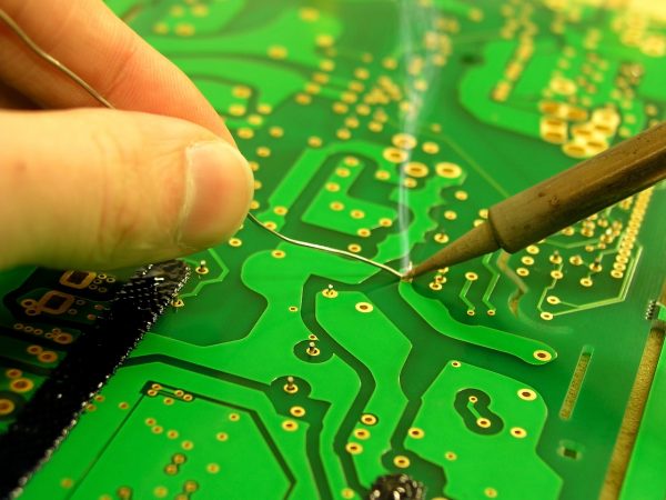 mach-in-pcb-la-gi-tac-dung-dac-biet-va-can-thiet-doi-voi-cong-nghe-dien-tu-hien-nay (5)