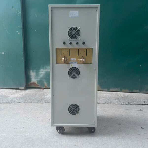 bien-ap-xoay-chieu-3-pha-2