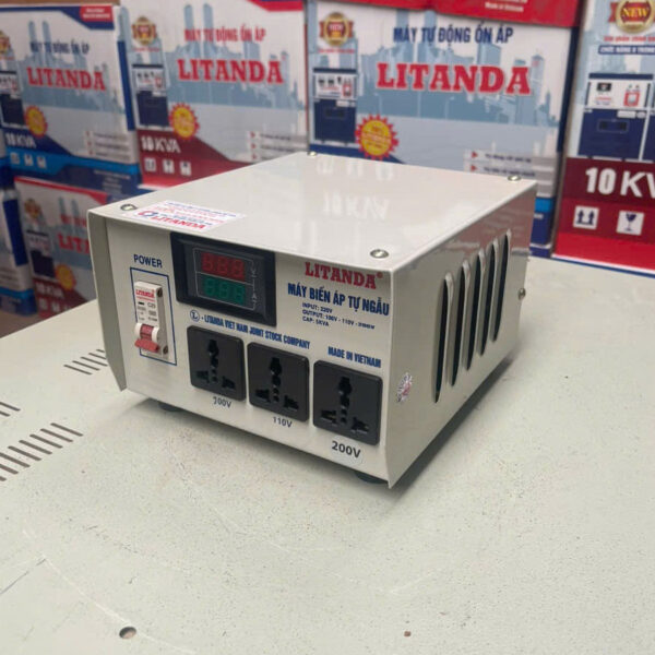 Doi-nguon-5kva-vao-220v-ra-200v-2