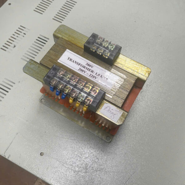 bien-ap-tran-1,5kva-3