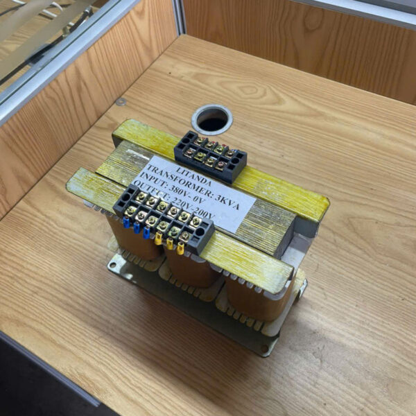 bien-ap-tran-3kva-3-pha-3