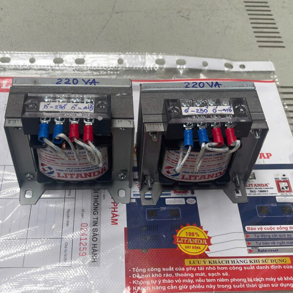 bien-ap-vao- 400V-Ra-24V-cong-suat-30VA-3