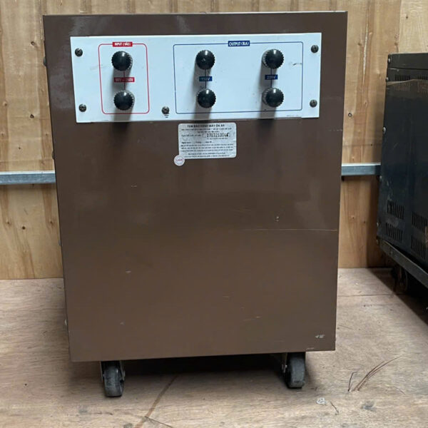 thanh-ly-lioa-30kva-cu-dai-90v-2