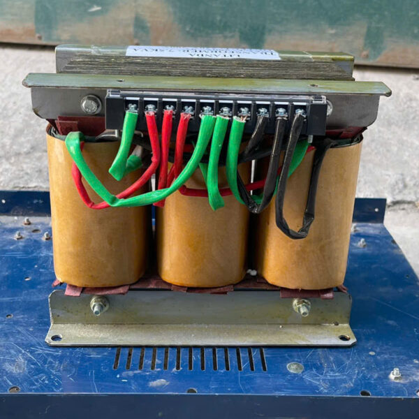 bien-ap-tran-7.5kva-3-pha-4