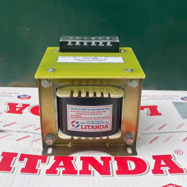 bien-ap-tran-3-pha-800va