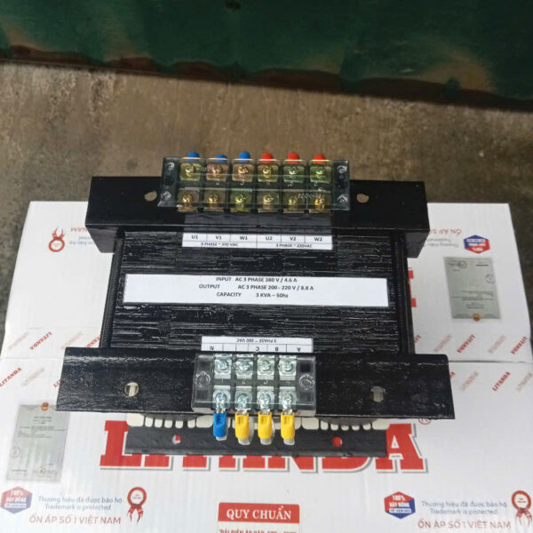 bien-ap-tran-3kva-6