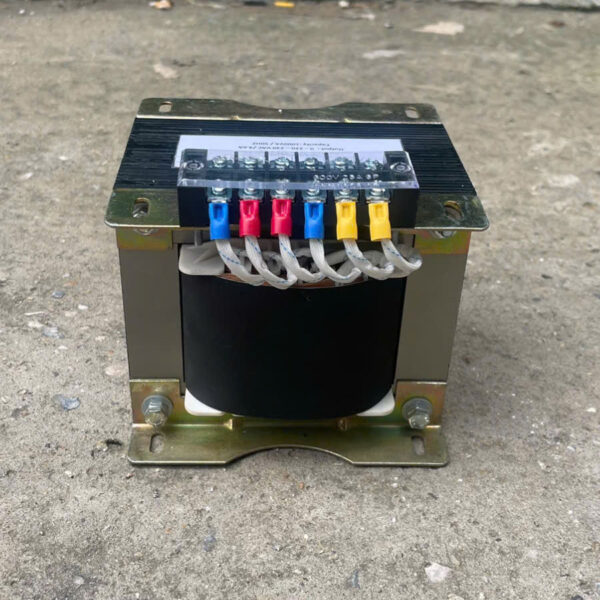 bien-ap-tran-400v-ra-220v-4