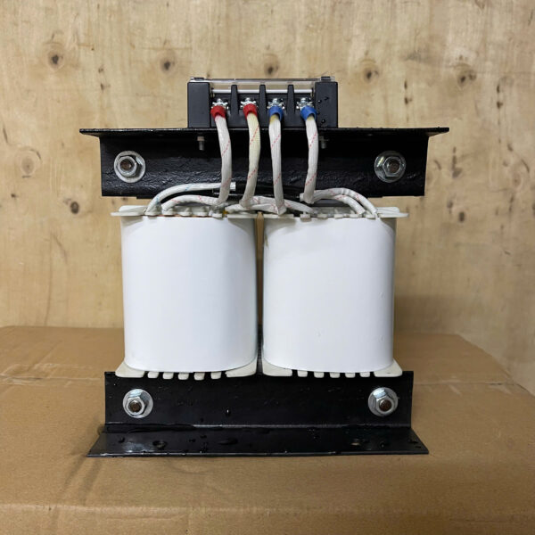 bien-ap-tran-cach-ly-3000va-vao-380vac-ra-220vac-litanda-6