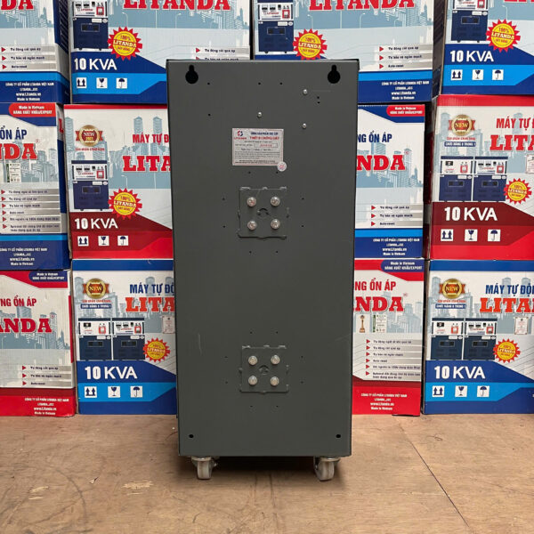 Thiet-bi-chong-giat-20kva-1-pha-4