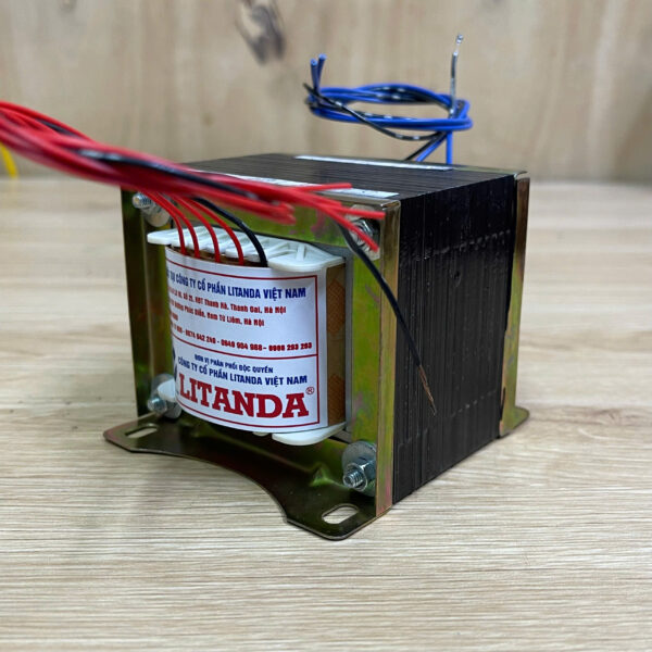 bien-ap-tran-150va-3-pha-4