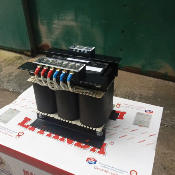 bien-ap-tran-cach-ly-2kva-3-pha-3