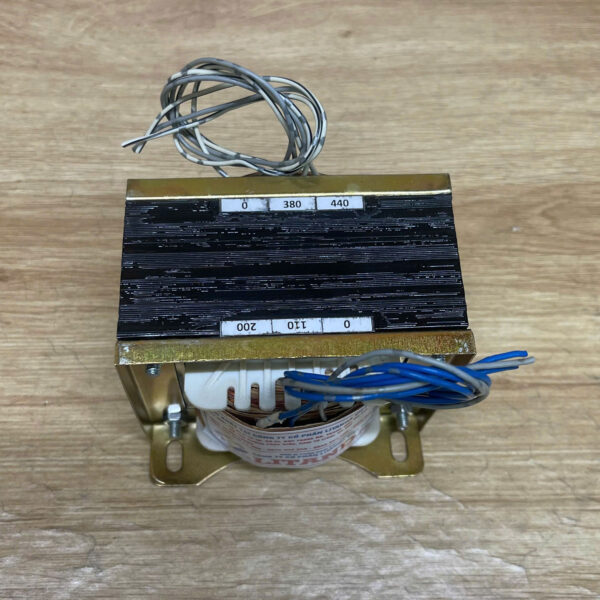 Bien-ap-vao-440v-ra-220v-3