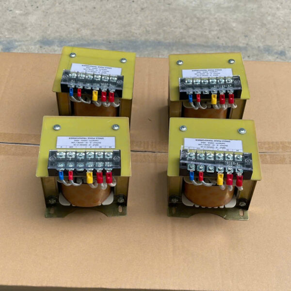 bien-ap-cach-ly-220v-ra-24v-4