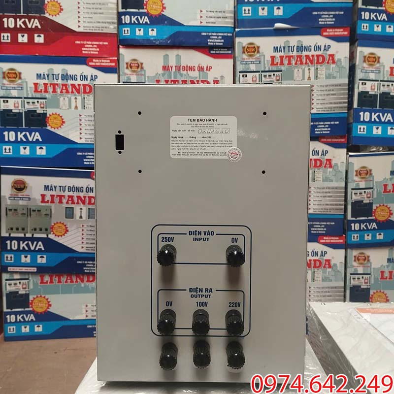 Đằng sau của biến áp 7500VA Litanda