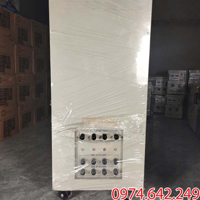 Đằng sau của biến áp cách ly 100kVA 3 pha