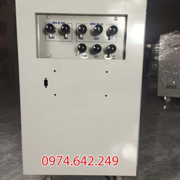 dang-sau-cua-bien-ap-cach-ly-30kva-litanda