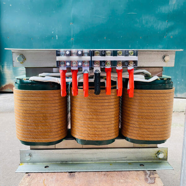 bien-ap-cach-ly-tran-100kva-3-pha-3