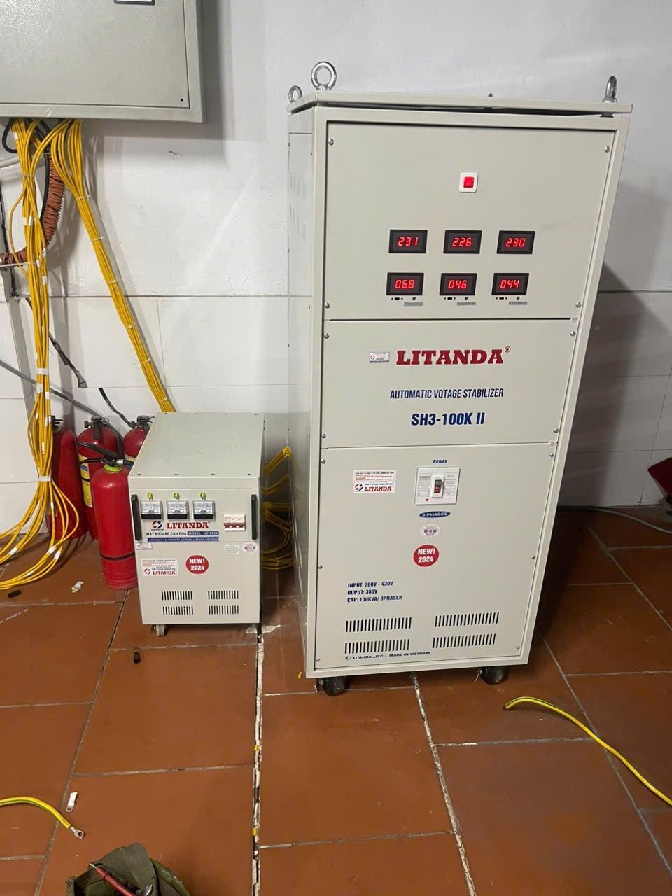 Máy ổn áp Litanda 3 pha và 1 pha